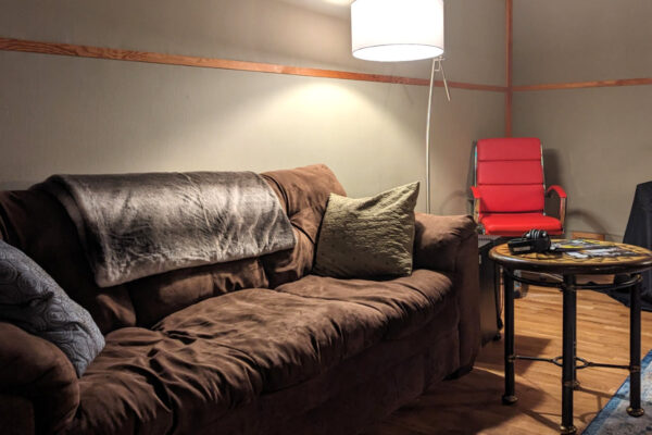 LiveRoom4_Couch